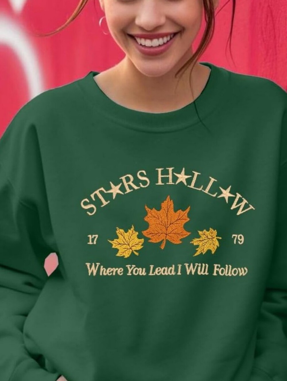 Gilmore Girls Stars Hollow Green Embroidered Graphic Sweatshirt Size Medium NWOT - Picture 5 of 9